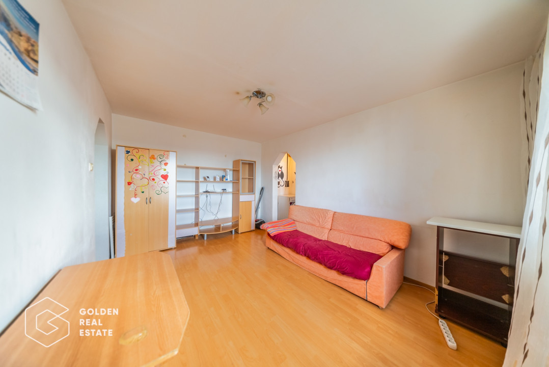 Apartament 3 camere, 6/10, cu centrala proprie, zona Fortuna