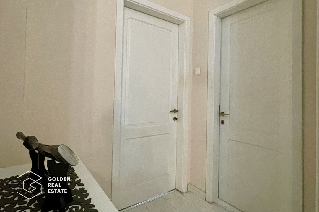 Apartament 4 camere modern, renovat, in zona Piata Romana, 98 mp utili, etaj 3