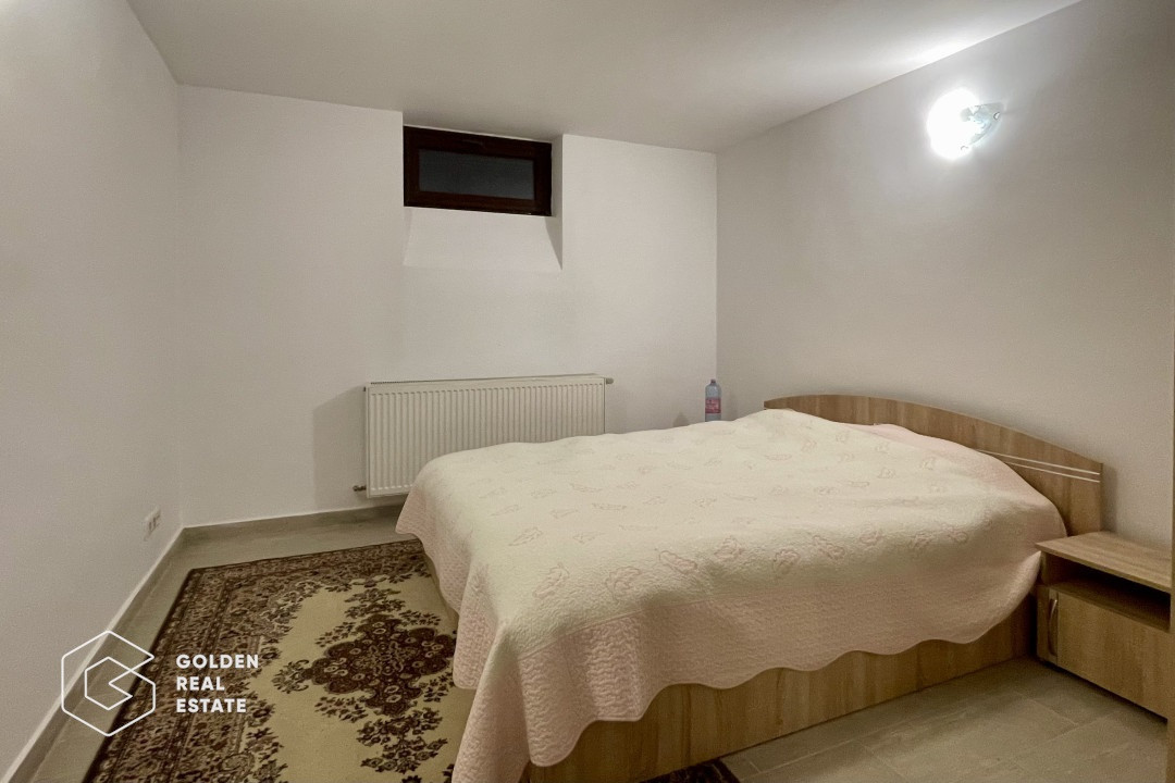 Apartament cu 5 camere și demisol mare, 2 bai, intrare separată