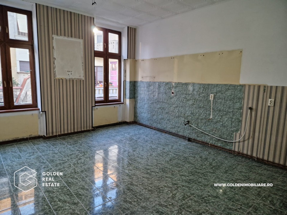 Apartament 3 camere, ultracentral, cladirea Catedralei Catolice