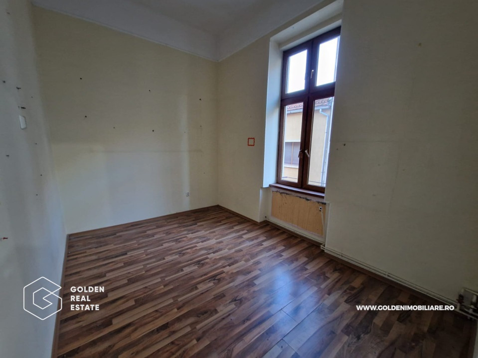 Apartament 3 camere, ultracentral, cladirea Catedralei Catolice