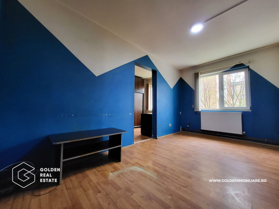 Apartament două camere, et. 2, Lipova