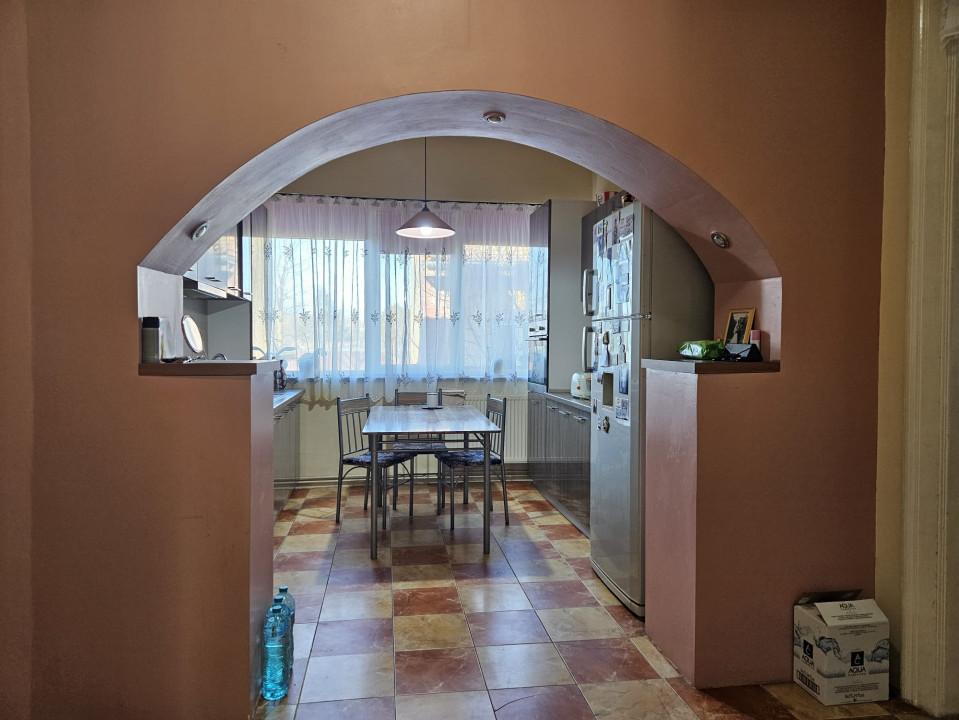  Casa mare, solida, Timisoara, D+P, 5 camere, 2 bai, Zona Lipovei