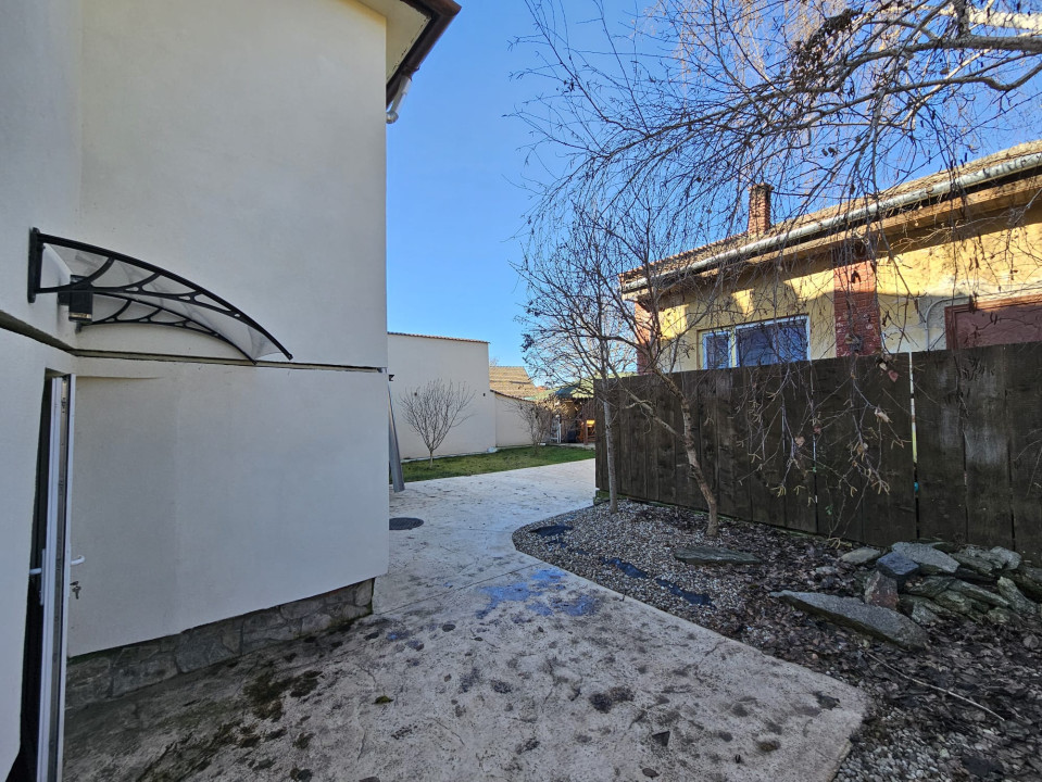  Casa mare, solida, Timisoara, D+P, 5 camere, 2 bai, Zona Lipovei