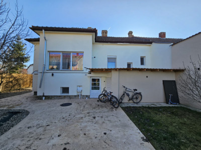  Casa mare, solida, Timisoara, D+P, 5 camere, 2 bai, Zona Lipovei