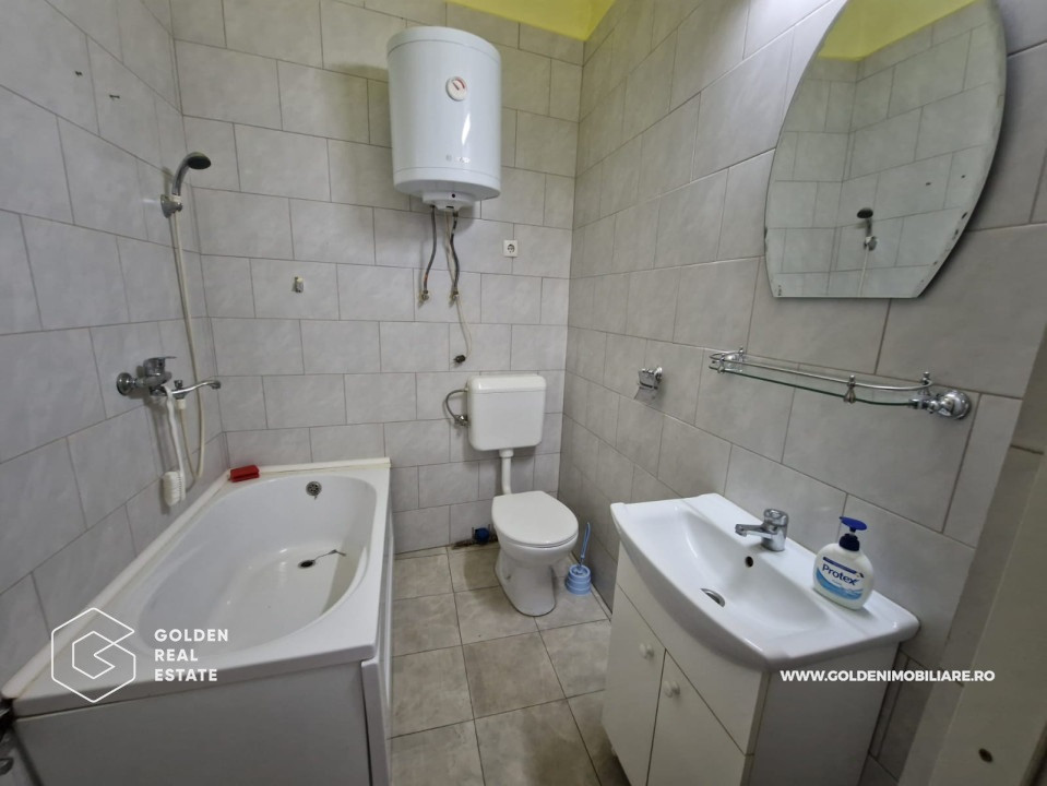 Apartament o camera, 70 mp, ultracentral, cladirea Catedralei Catolice