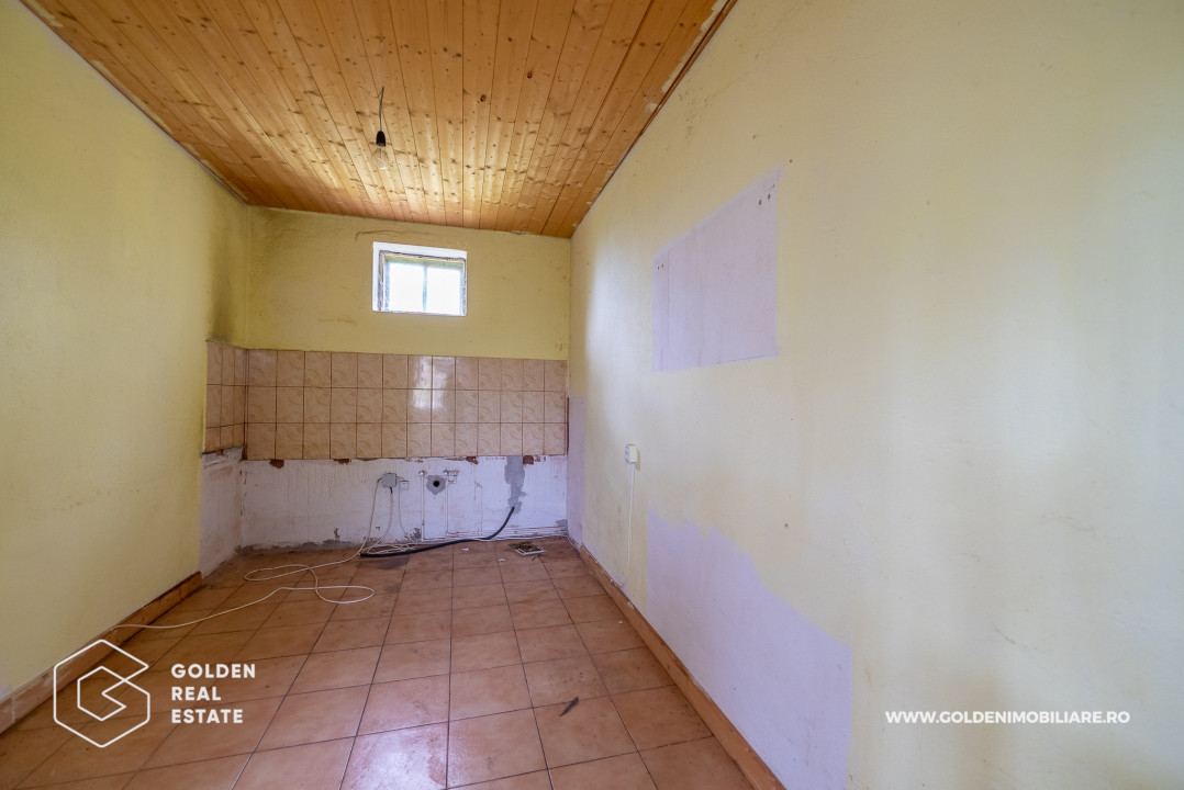 Casa in localitatea Macea, teren 6674 mp