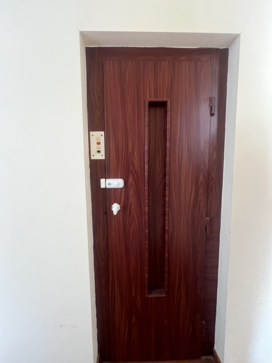 Vânzare apartament 4 camere zona Mosilor