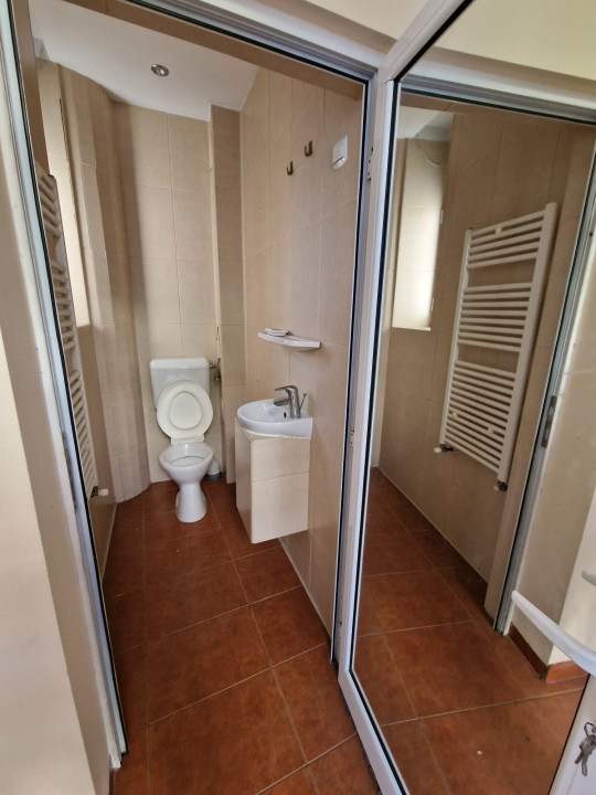 Vânzare apartament 4 camere zona Mosilor