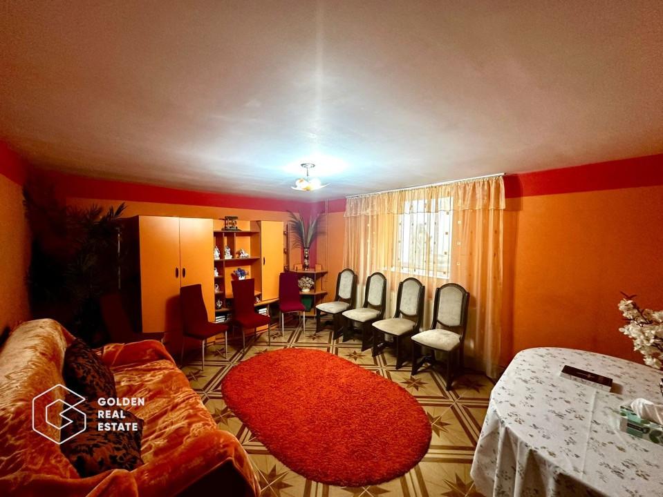 Oportunitate unica! Apartament elegant, 4 camere la curte comuna, zona Centrala