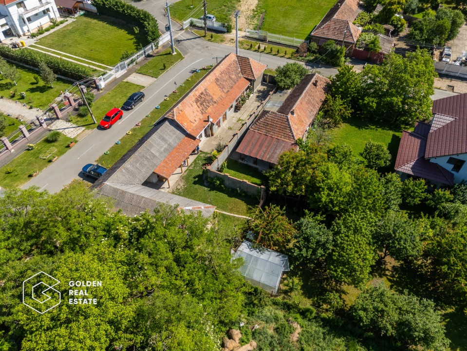 Casa 5 camere si teren generos, zona foarte linistita, aproape de Manastirea Gai