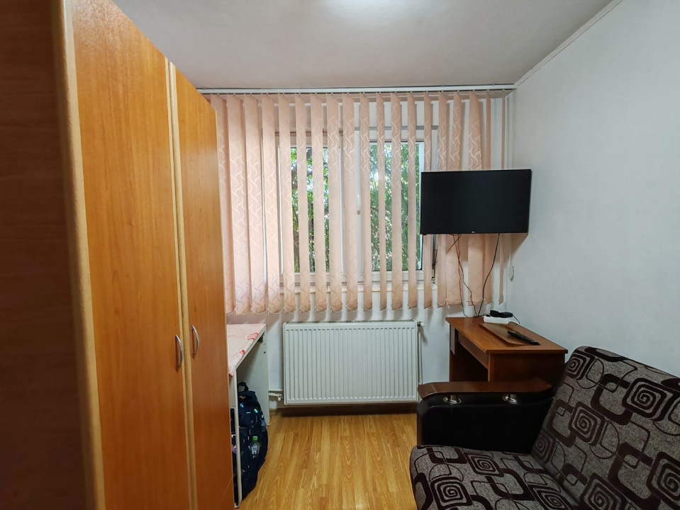 Apartament 2 camere cochet, zona Toporasi