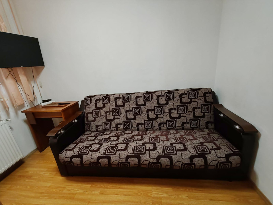 Apartament 2 camere cochet, zona Toporasi