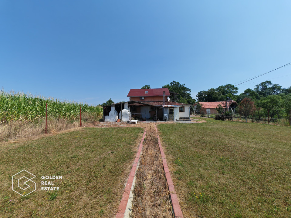 Casa de vacanta in stil Rustic, zona Taut