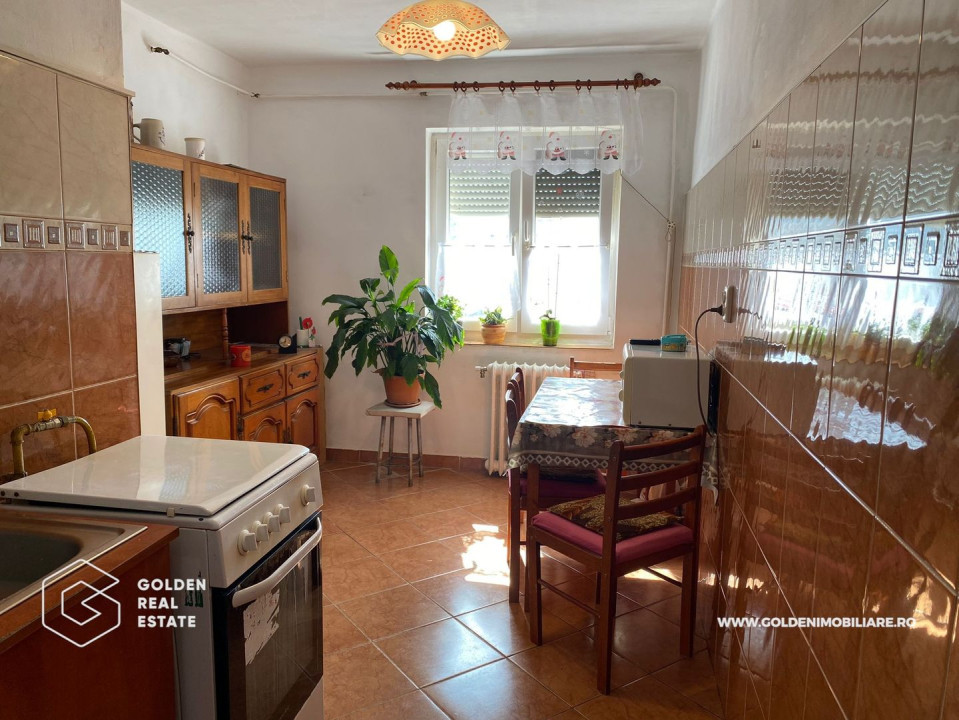 Apartament  2 camere,  semidecomandat, zona Lebada- Vlaicu