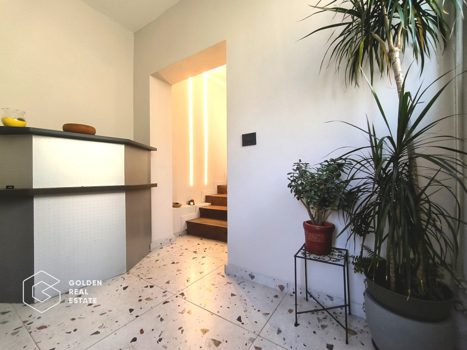 Apartament la casa foarte spatios, 3 camere,  zona Functionarilor