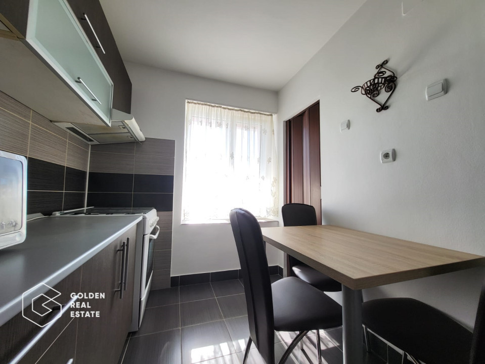 Apartament cu doua camere (la cheie), in localitatea Lipova