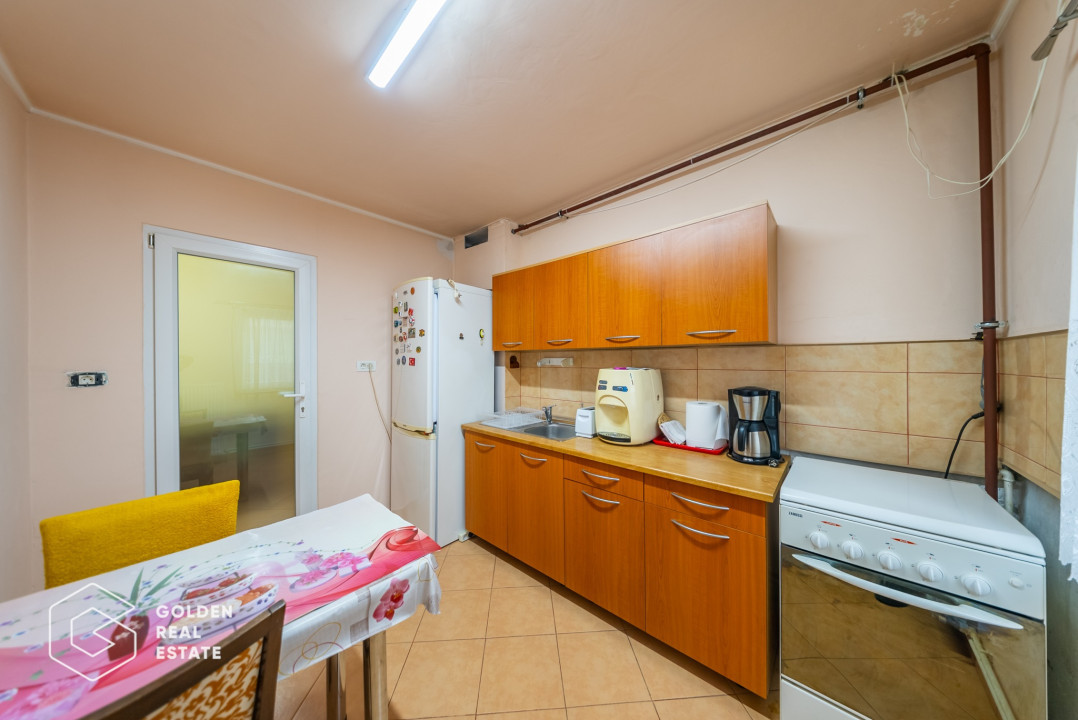 Apartament 2 camere la cheie, zona Micalaca, centrala proprie si loc de parcare