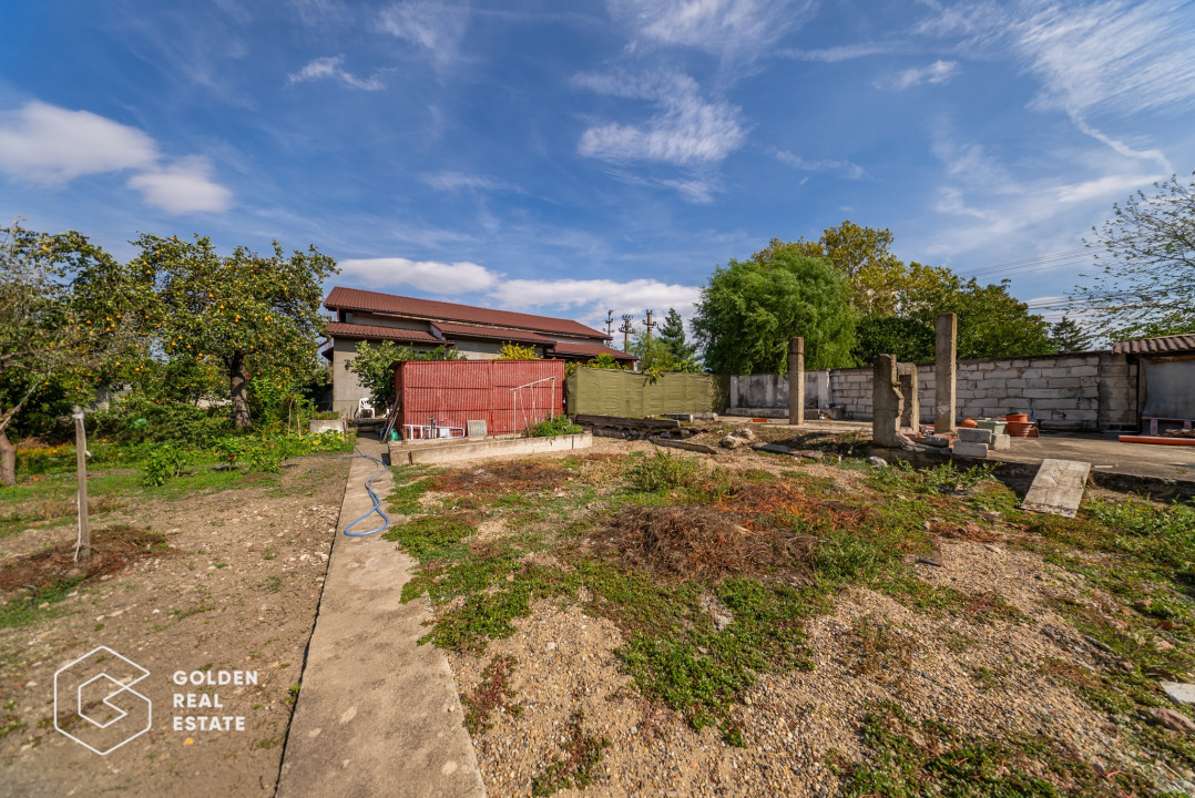 Casa 4 camere si mansarda, teren 1014 mp, comuna Vladimirescu