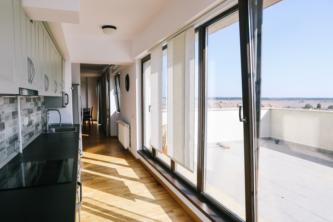  Penthouse cu 4 camere, Bdul Pipera, terasa de 99 mp si doua parcari