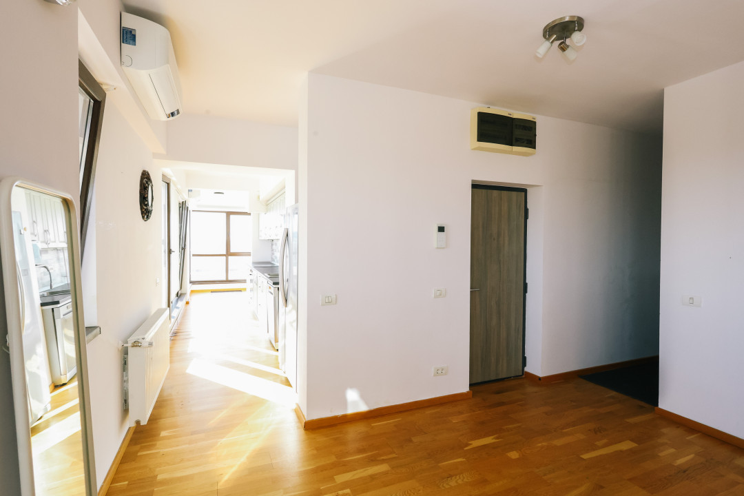  Penthouse cu 4 camere, Bdul Pipera, terasa de 99 mp si doua parcari