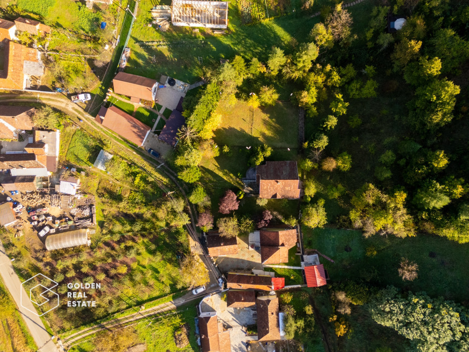 Casa de vacanta, localitatea Cladova, ideal pozitionata