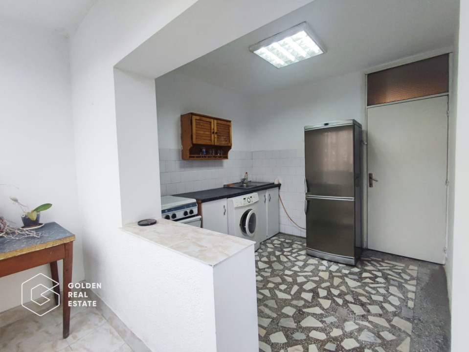 Apartament mare cu 1 camera, bloc cu lift, Vlaicu